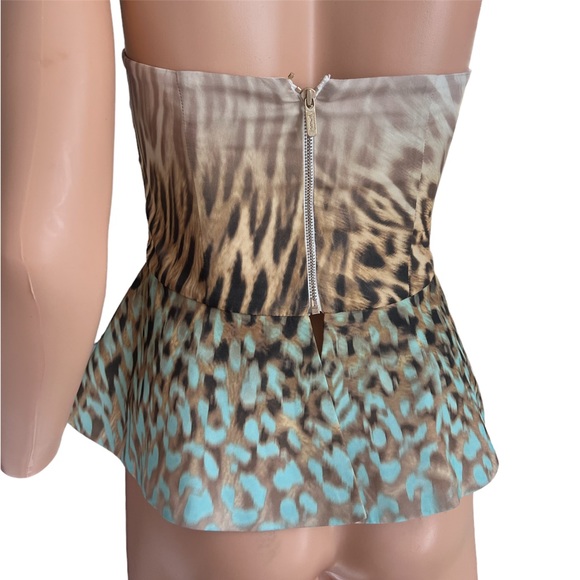 GUESS BY MARCIANO FADE AWAY LEOPARD PEPLUM TOP - Picture 5 of 9